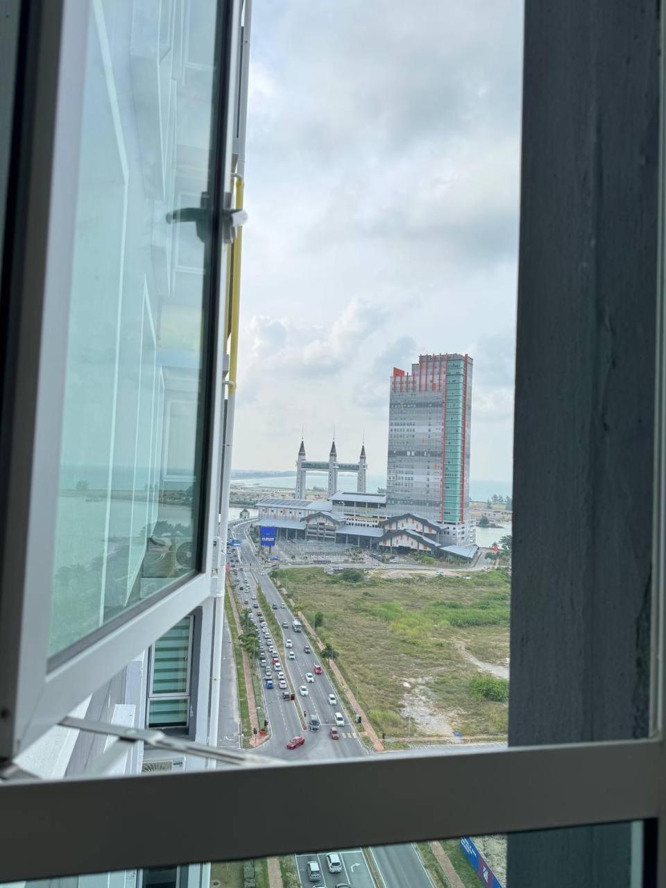 D'Ciella Homes- Sea View, Drawbridge & Ktcc Mall Kuala Terengganu Buitenkant foto