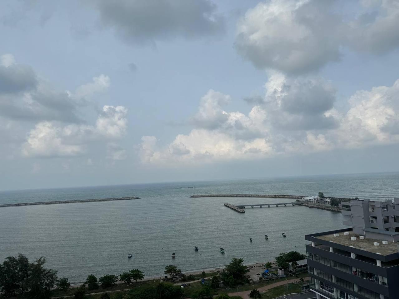 D'Ciella Homes- Sea View, Drawbridge & Ktcc Mall Kuala Terengganu Buitenkant foto